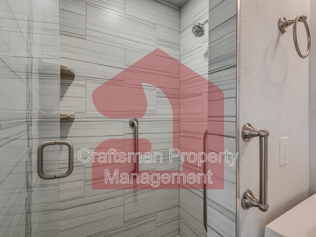 Building Photo - 2024 NW 45th St