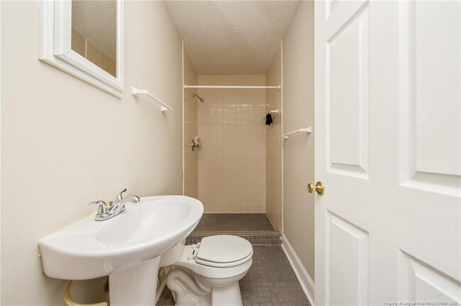 Building Photo - 1203 Turnpike Rd