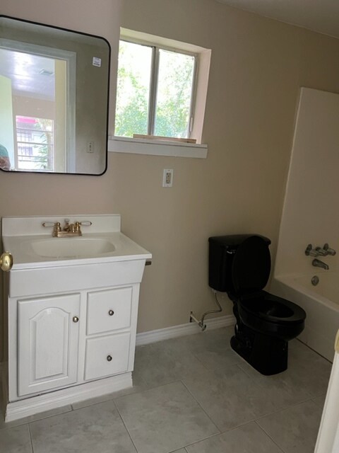 Building Photo - 5606 Thrush Dr