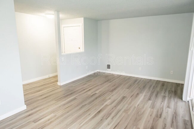 Building Photo - 3411 92nd St S