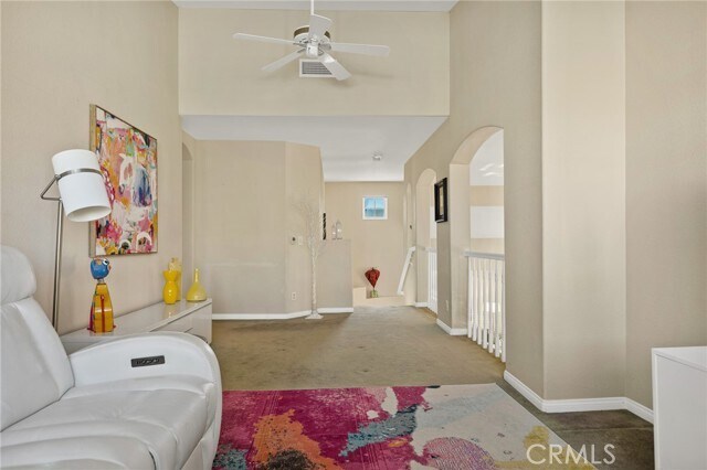 Building Photo - 1521 Fairway Oaks Ave