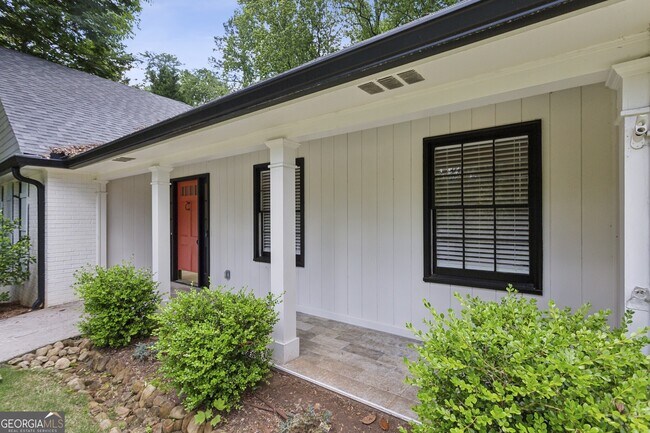 Building Photo - 4708 Tall Pines Dr NW