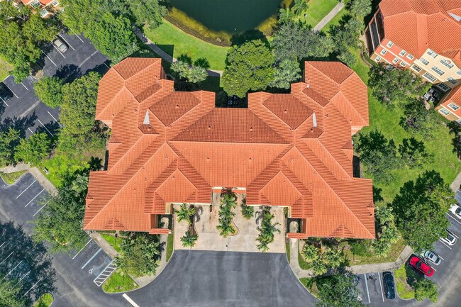 Building Photo - 4700 SW 160th Ave