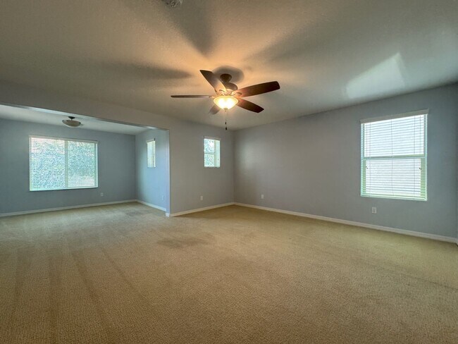 Building Photo - COMING SOON! LYONS GATE 5 BDRM + LOFT W CO...