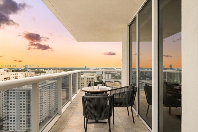 Building Photo - 1830 S Ocean Dr