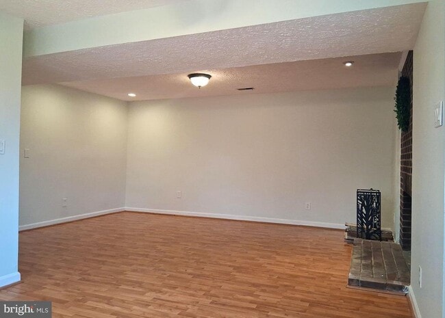 Building Photo - 14362 Southgate Ct