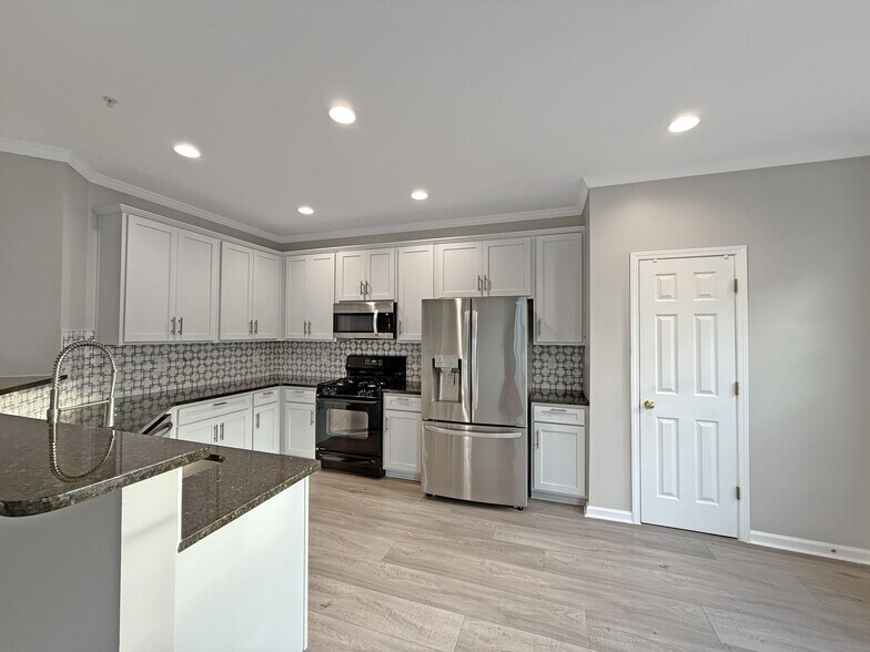Building Photo - 11263 Musette Cir