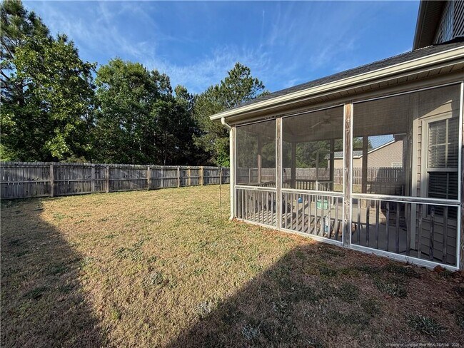 Building Photo - 418 Century Dr