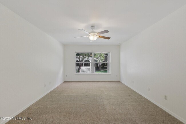 Building Photo - 350 Turtle Dove Dr