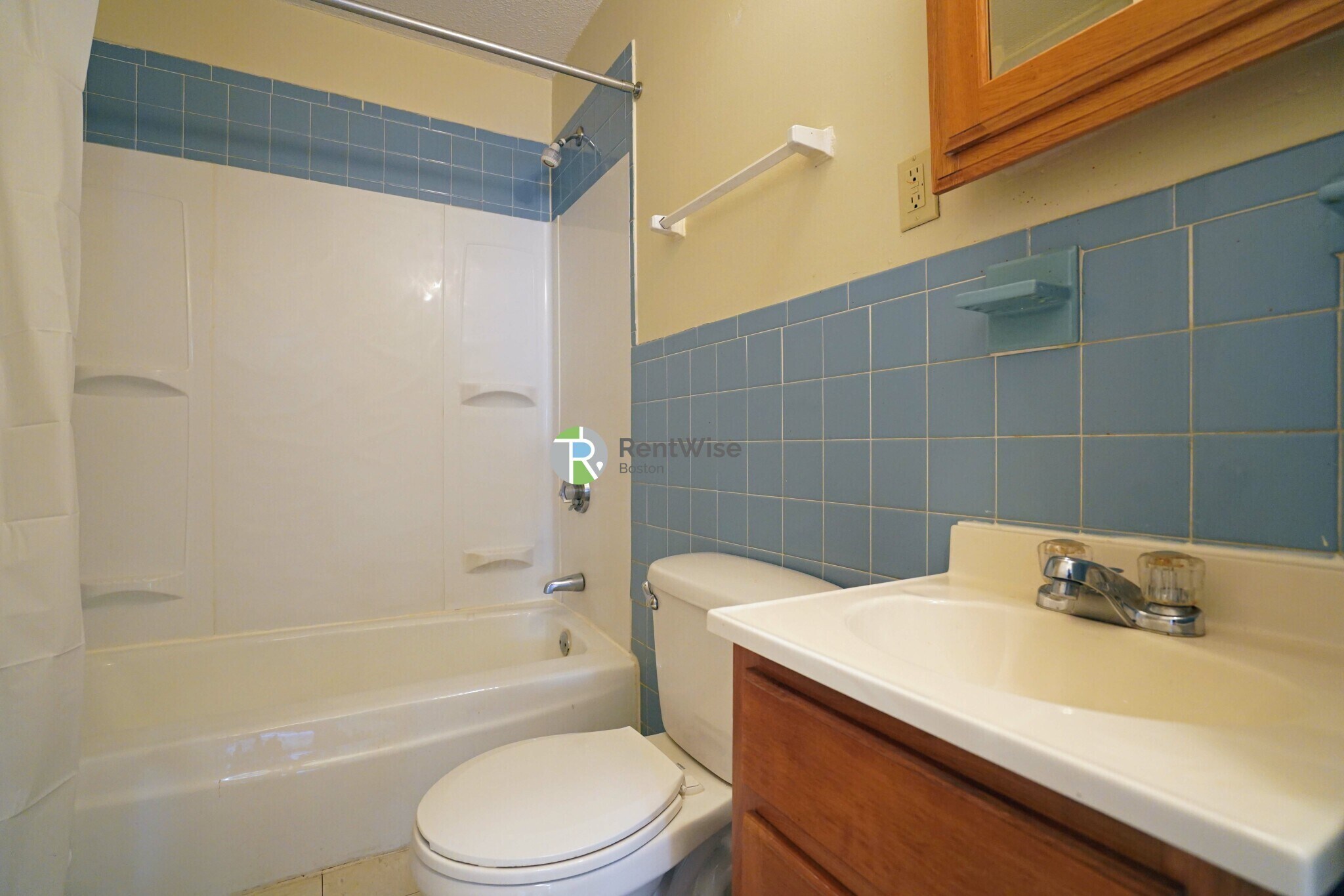 Building Photo - 1132 Commonwealth Ave