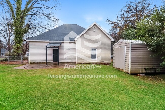 Building Photo - 209 Poplar St