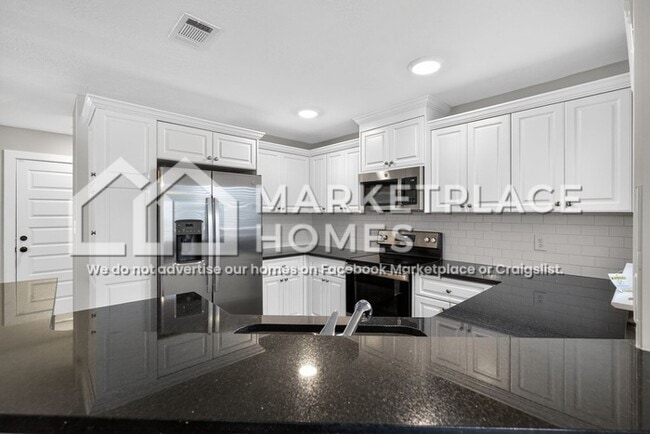 Building Photo - 2235 Perrins Ln