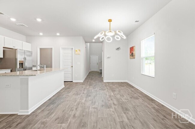 Building Photo - 142 Bottlebrush Dr