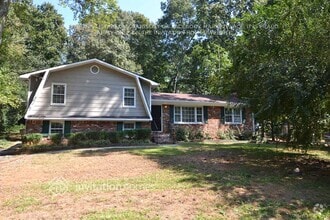 Building Photo - 2932 Karen Ln