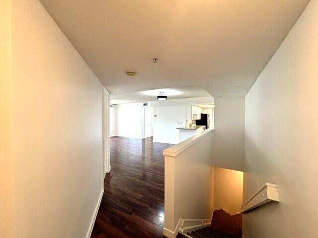 Building Photo - 100 Crestwood Ct N
