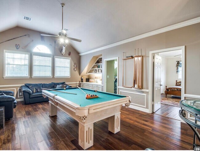 Building Photo - 16107 Wimbledon Forest Dr