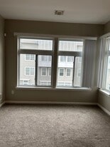 Building Photo - 152 Beach 67th St