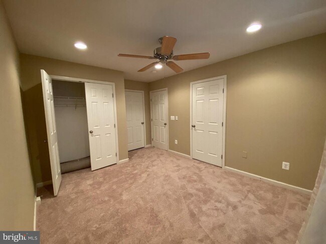 Building Photo - 18261 Camdenhurst Dr