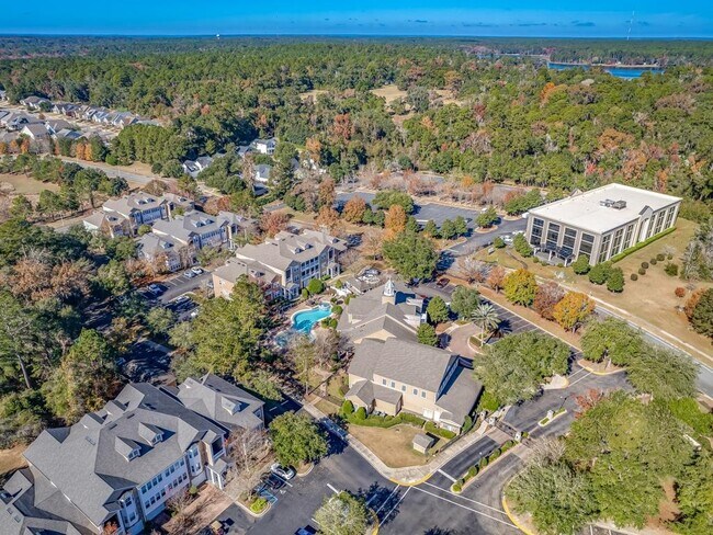 Building Photo - 2801 Chancellorsville Dr