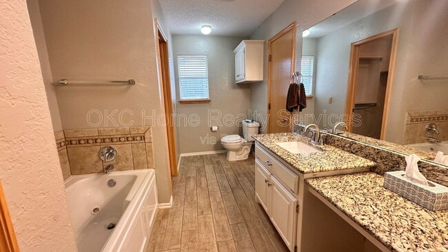 Building Photo - 17316 Valley Crst