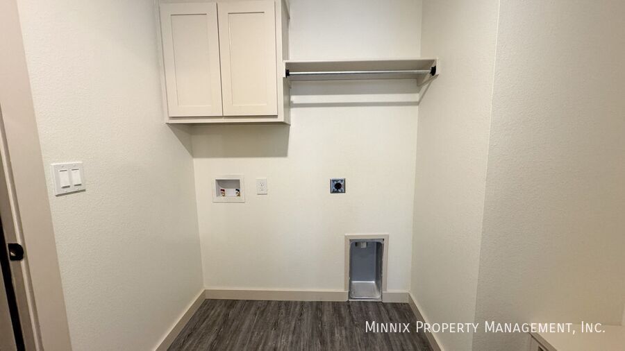 Building Photo - 8005 Date Ave