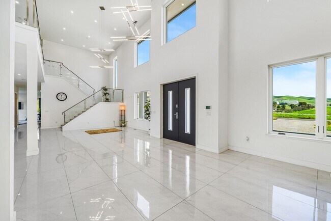 Building Photo - 7778 Laguna Heights Ct