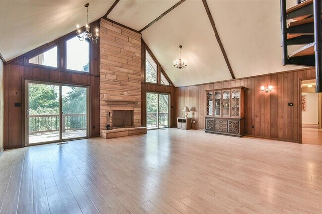 Building Photo - 935 Powderbag Creek Rd