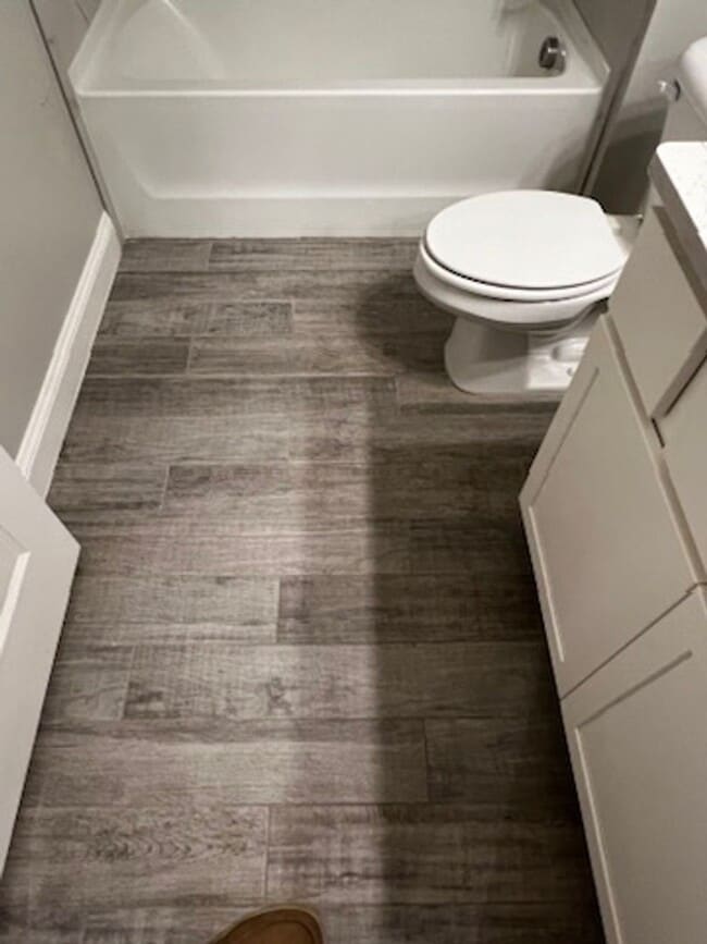 Building Photo - FOUR BEDROOMS and THREE BATHS For Rent