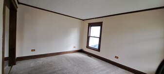 Building Photo - 102 Stedman St