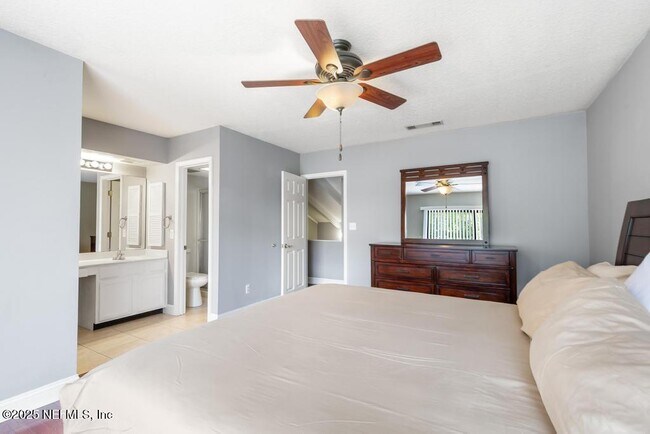 Building Photo - 5400 La Moya Ave