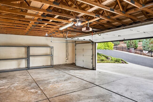 Building Photo - 1837 Lackland Dr