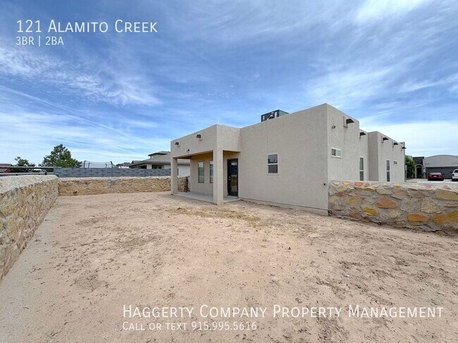 Building Photo - 121 Alamito Creek Ave