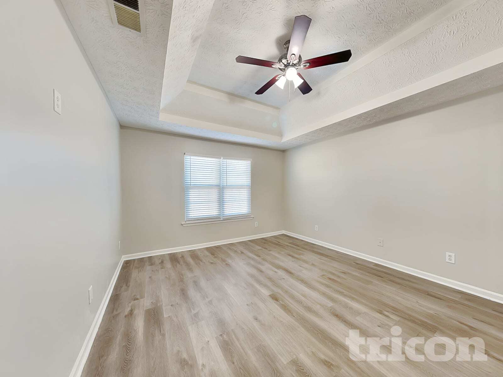 Building Photo - 185 Labrea Blvd