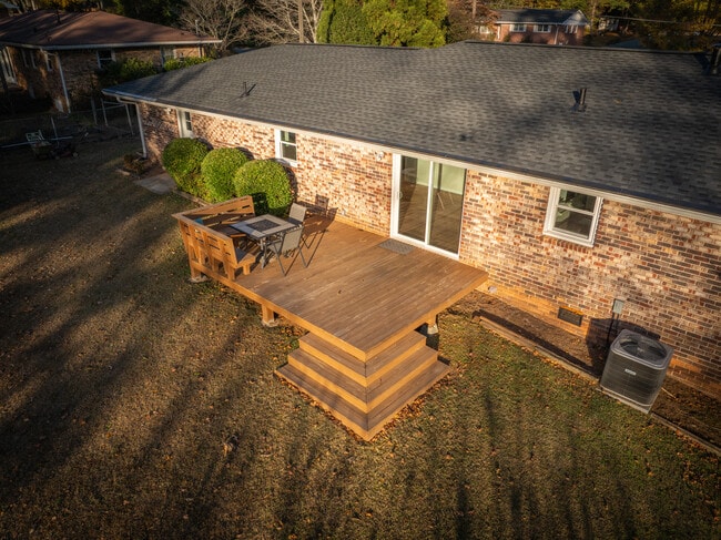 Building Photo - 4698 Garrett Dr SW