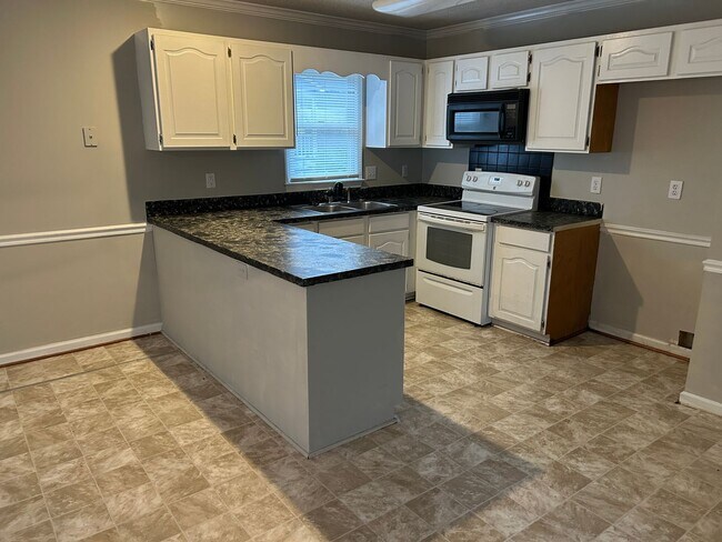 Building Photo - 716 Bluffridge Trail