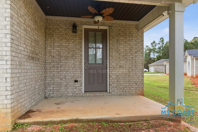 Building Photo - 15334 Oak Creek Cove