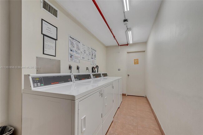 Building Photo - 2401 Collins Ave