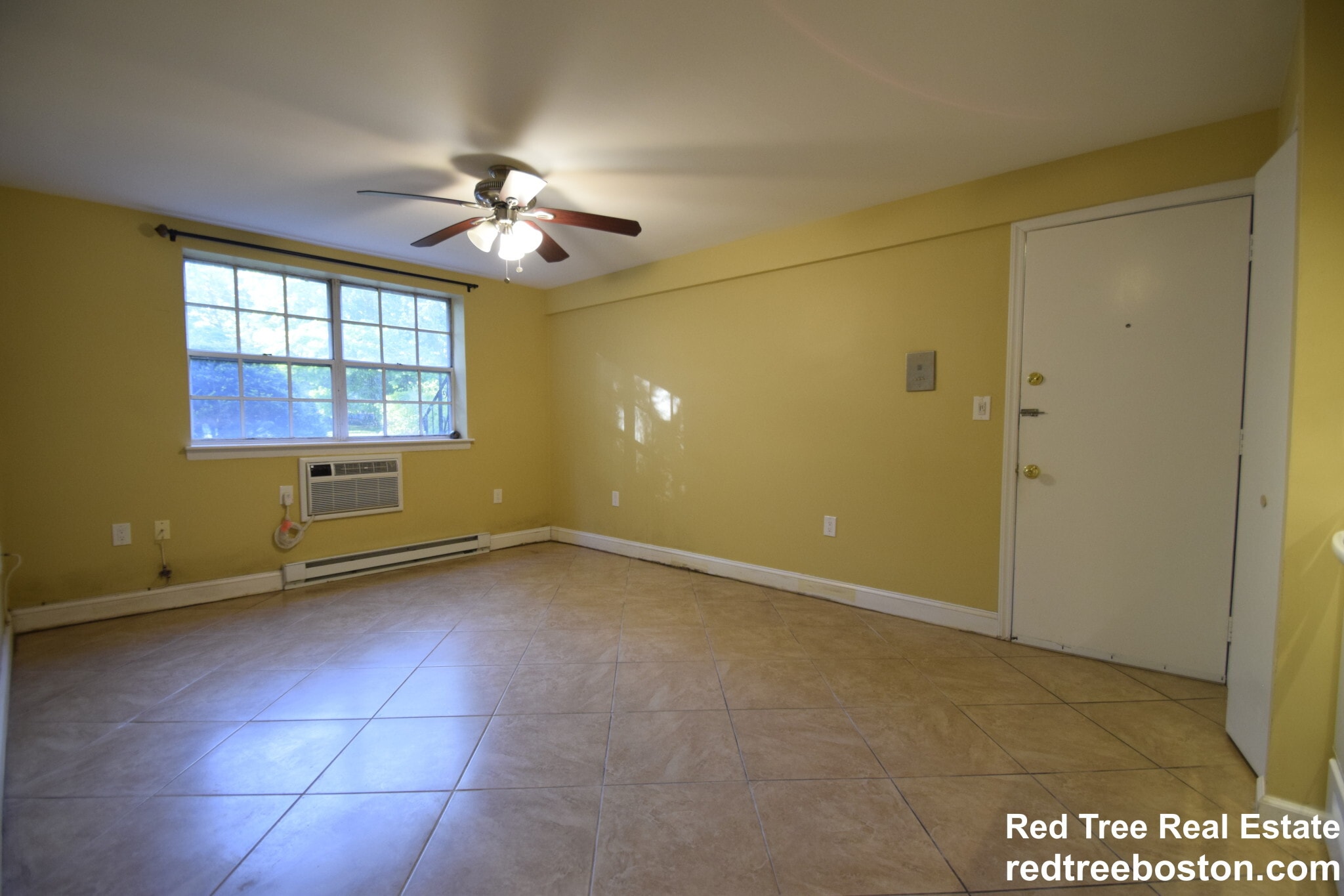 Building Photo - 1 Colonial Village Dr