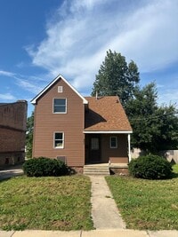 Building Photo - 556 Slade Ave