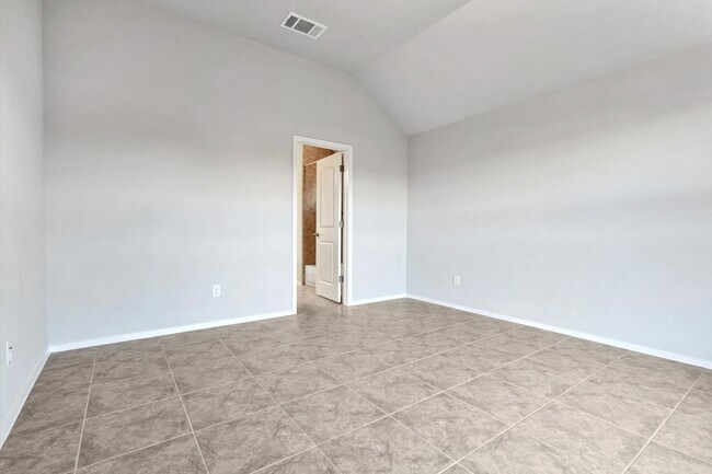 Building Photo - 229 Trailside Ln