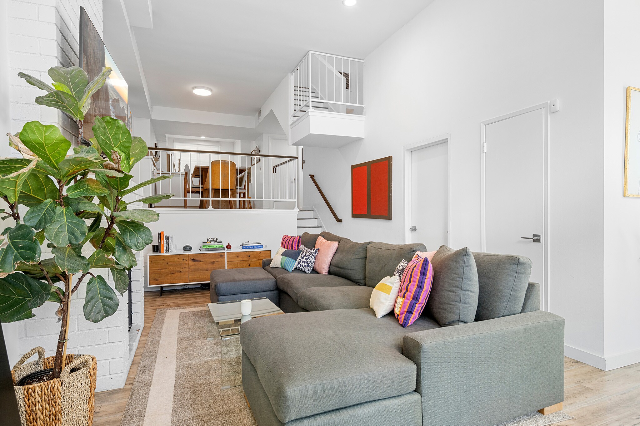 Building Photo - 5435 Yarmouth Ave