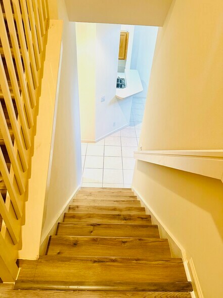 Building Photo - 9209 Wentworth Ln