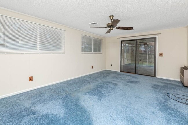 Building Photo - Cozy Brick Ranch in Norfolk