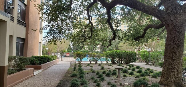 Building Photo - 7510 Hornwood Dr