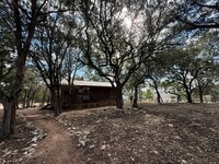 Building Photo - NEW ON MARKET