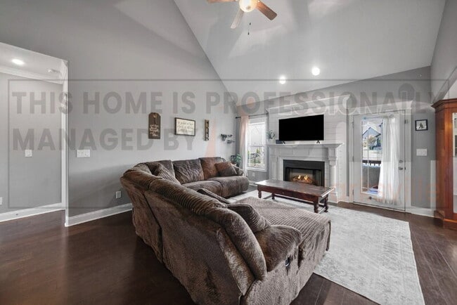 Building Photo - 1138 NJA Tate Dr