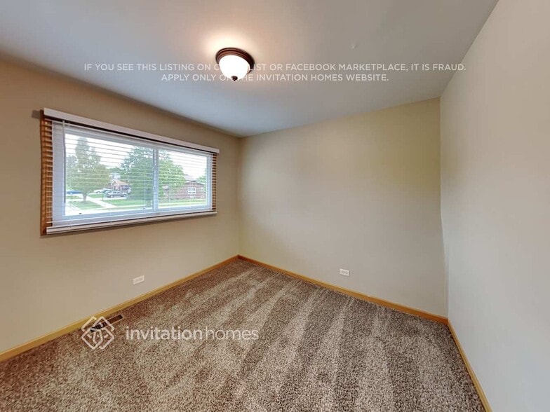 Building Photo - 6009 157th St