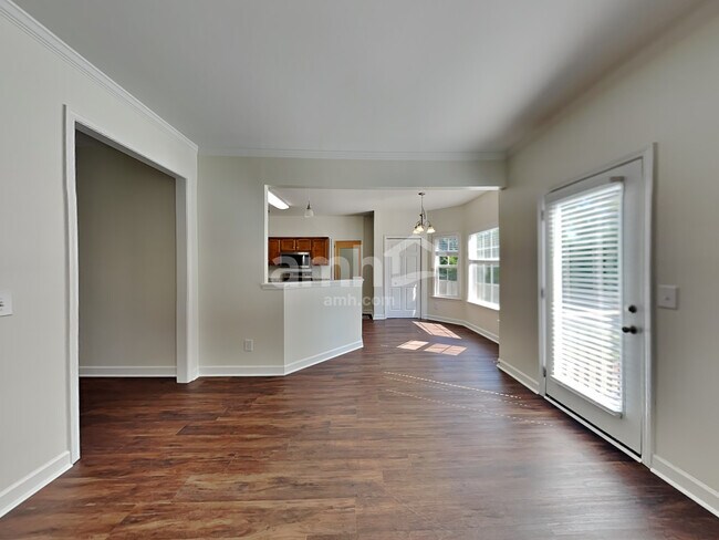 Building Photo - 3047 Romain Trail