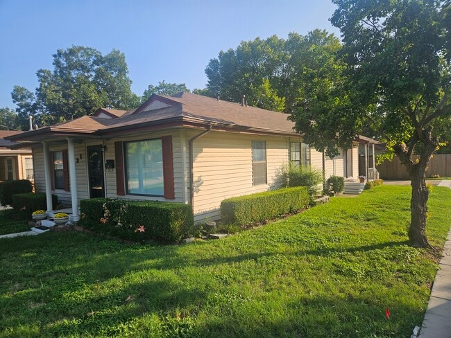 Building Photo - 7721 Mohawk Dr