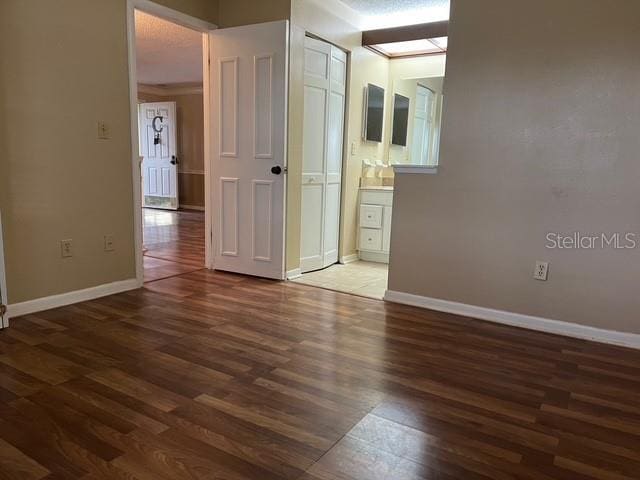 Building Photo - 2833 Orange Tree Cir N